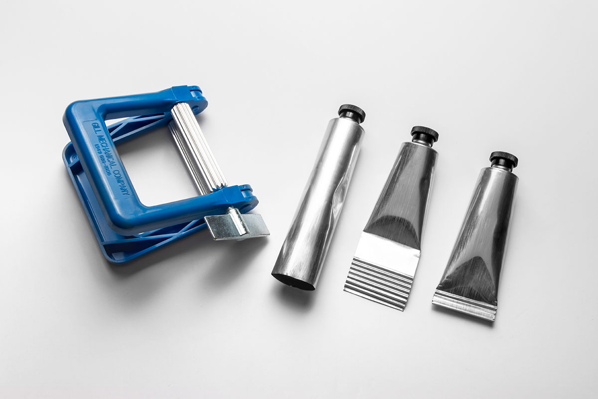 seal aluminum collapsible tubes